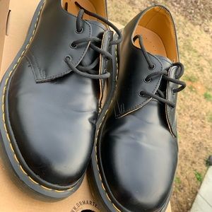 Black Dr.Martens Airwair